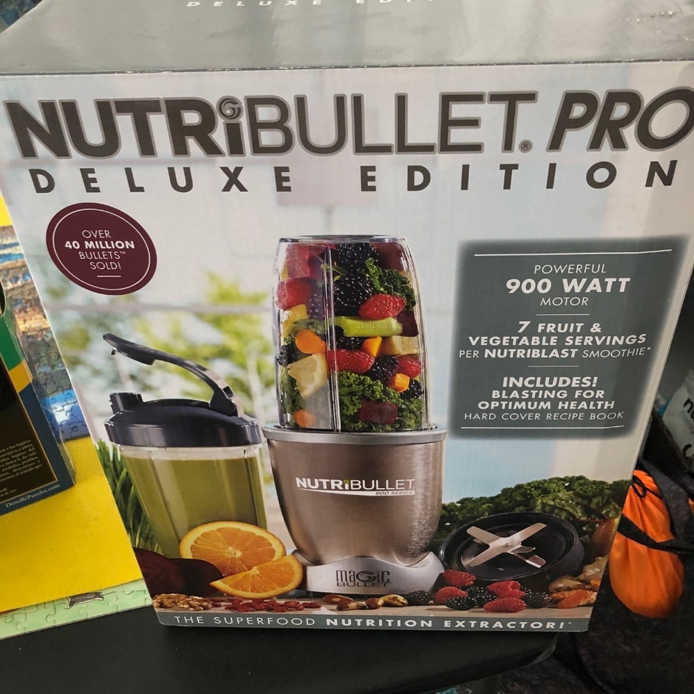 Magic Bullet Nutribullet Pro 900 Blender/Mixer -